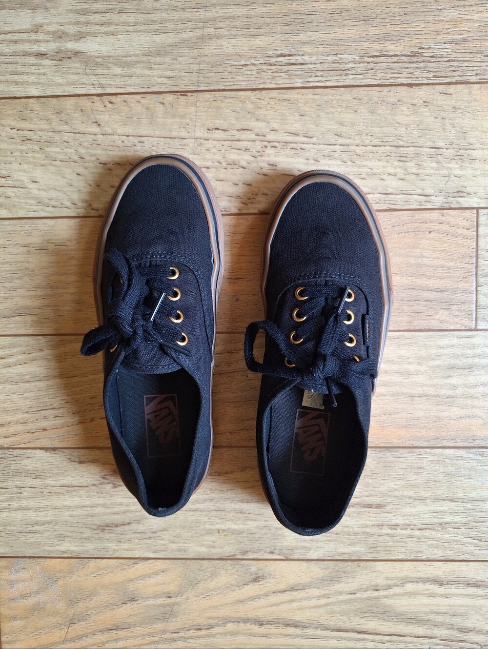 Vans Authentic Skate Shoe   Black / Gum Women's Size 7.5 - Picture 9 of 10